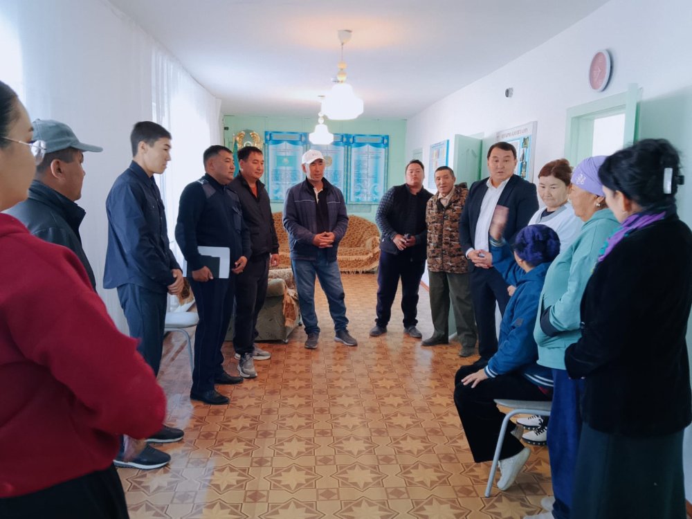 ВСТРЕЧА С ЖИТЕЛЯМИ СЕЛА АКЖАР