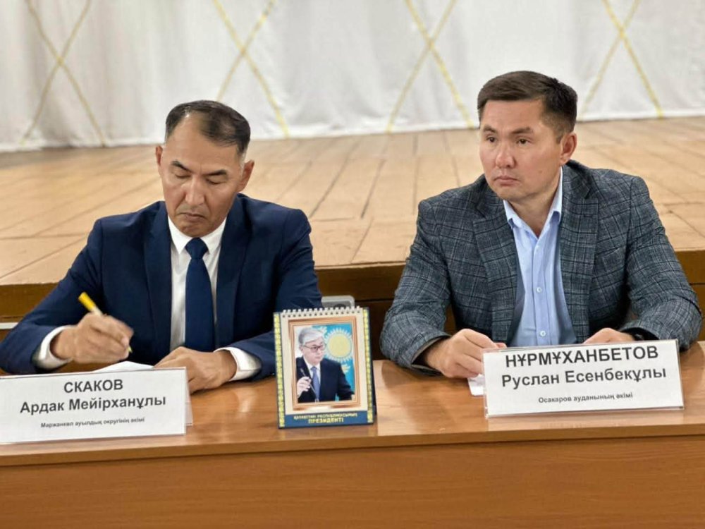 Аким Осакаровского района провёл встречи с жителями Маржанкольского и Садового сельских округов