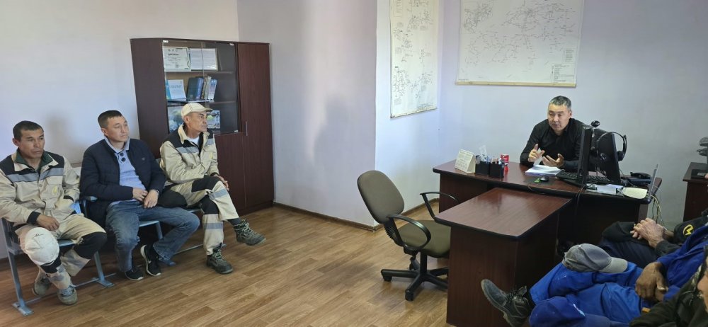 В Жанибекском РЭС ТОО «Западно-Казахстанская региональная электросетевая компания» рассмотрены вопросы безопасности и охраны труда