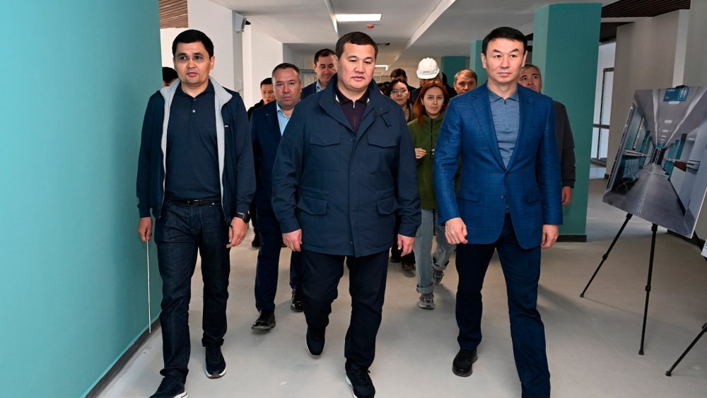 Первый заместитель Премьер-министра Нурлыбек Налибаев ознакомился с реализацией крупных проектов в Алматы и Алматинской области — Фото 5