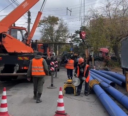 В Караганде продолжают обновлять водопроводные сети — Фото 1