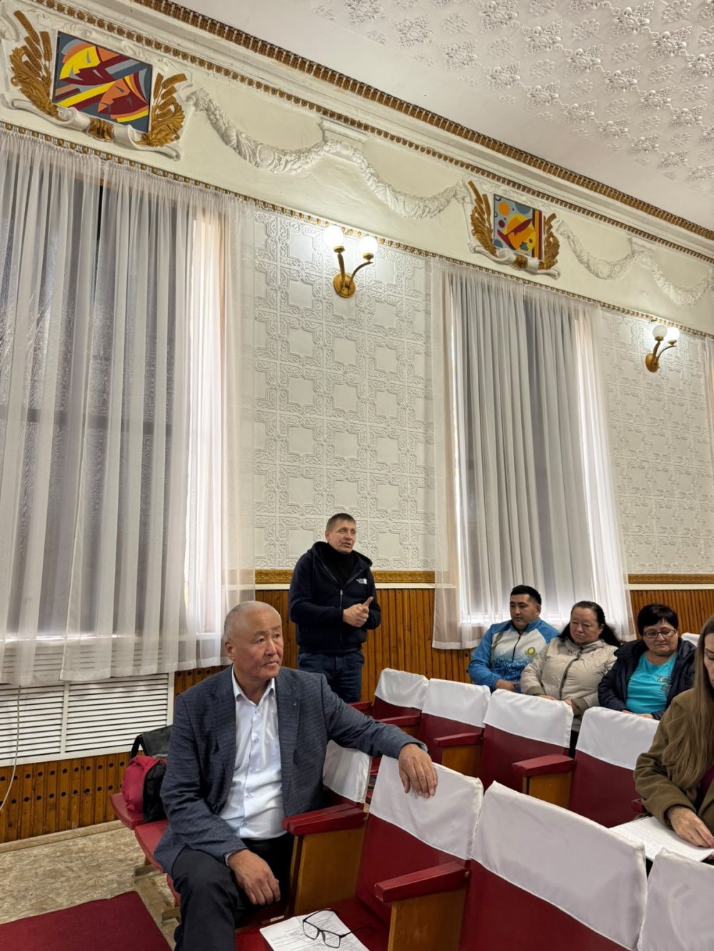 Состоялась встреча акимов Глубоковского района и Иртышского сельского округа с населением — Фото 12