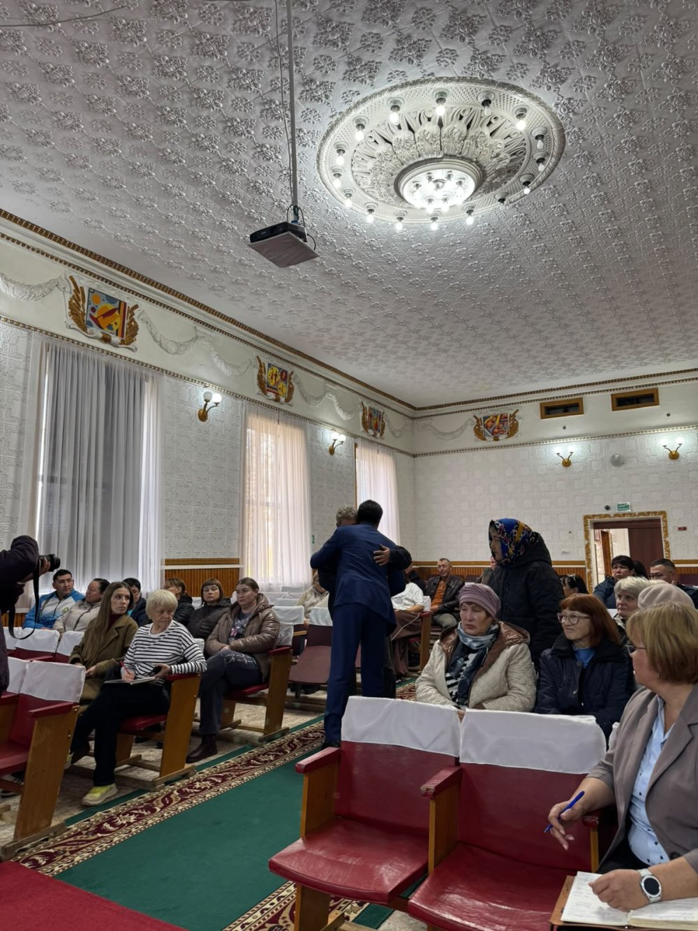 Состоялась встреча акимов Глубоковского района и Иртышского сельского округа с населением — Фото 11