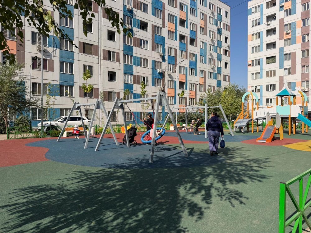 В ЖК «Нурлы Дала» в Алматы обновили три дворовые территории — Фото 2