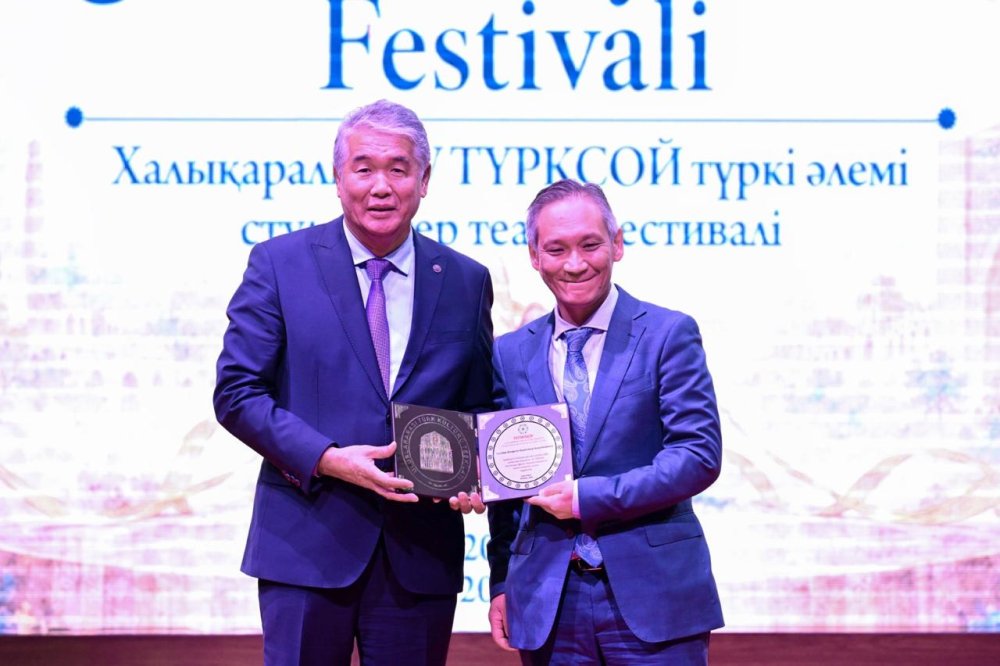 Спектакль «Карагоз» Академии имени Жургенова признан лучшим на фестивале ТЮРКСОЙ — Фото 3