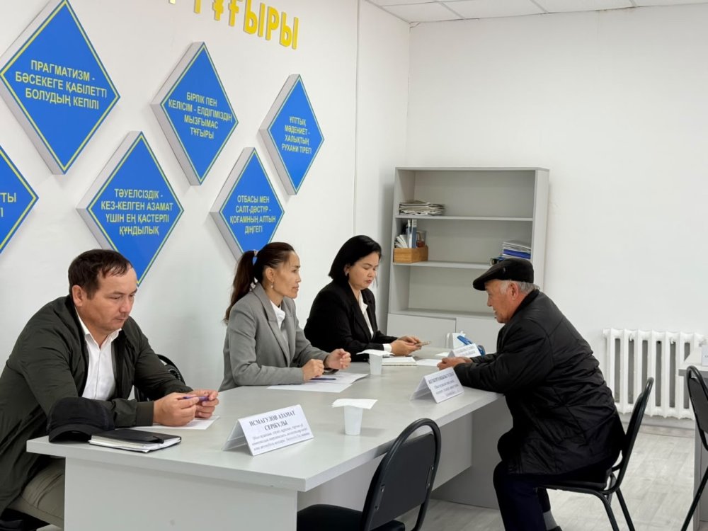 АКИM РАЙОНА ПРОВЕЛ ЛИЧНЫЙ ПРИЕМ — Фото 4