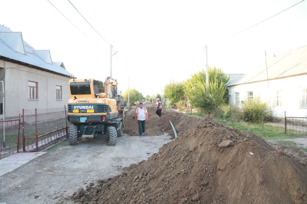 В САРЫАГАШЕ ПРОДОЛЖАЮТСЯ РАБОТЫ ПО РАЗВИТИЮ ИНФРАСТРУКТУРЫ ПИТЬЕВОГО ВОДОСНАБЖЕНИЯ — Фото 6