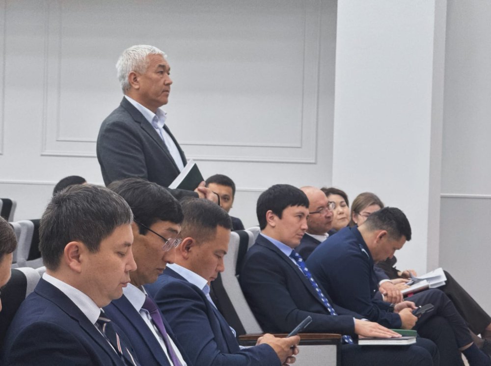 Состоялась заседание с руководителями крупных предприятий Каракиянского района. — Фото 3