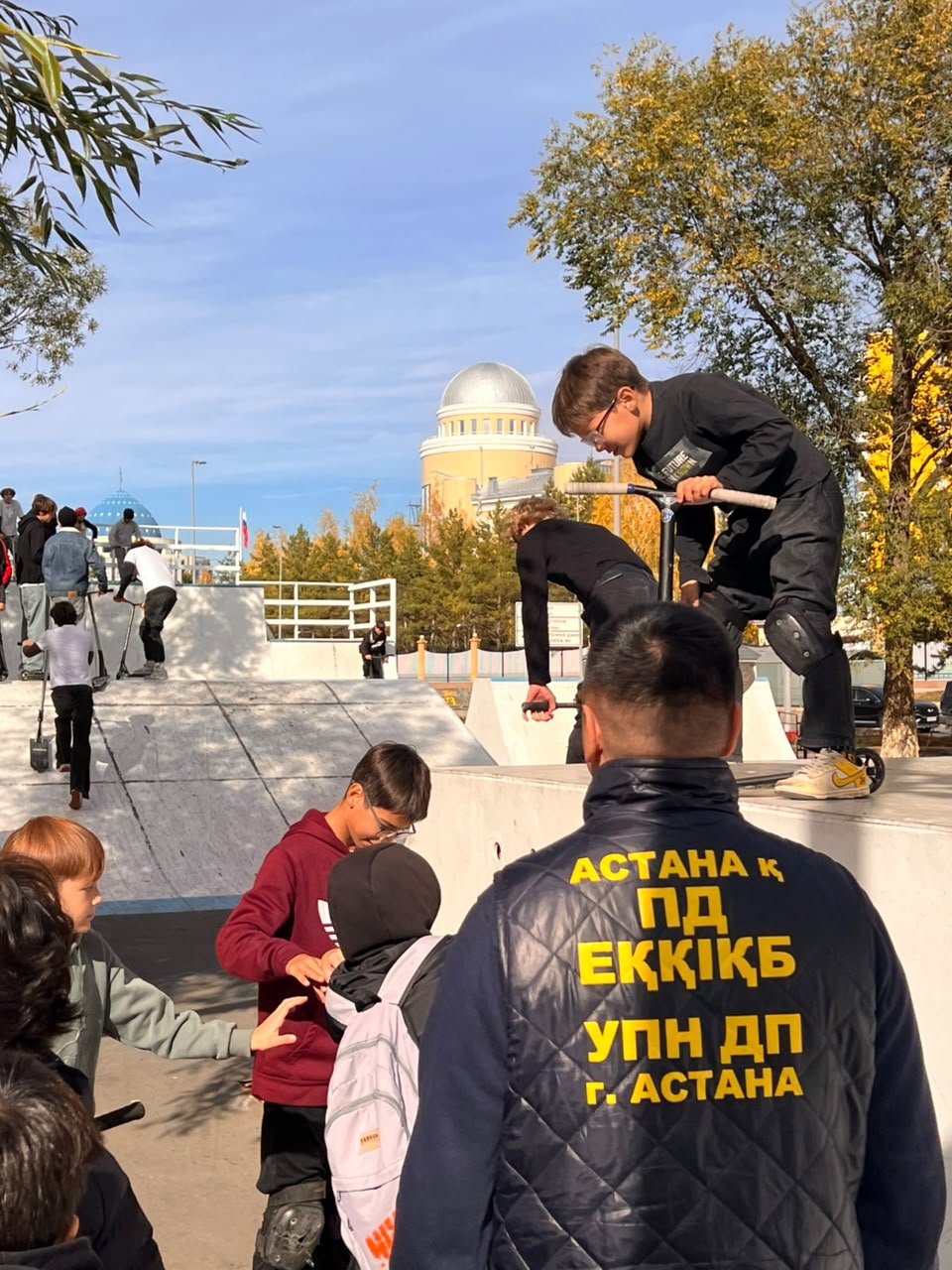 Спорт, профилактика и бережное отношение к городу: в Астане прошла акция против вандализма