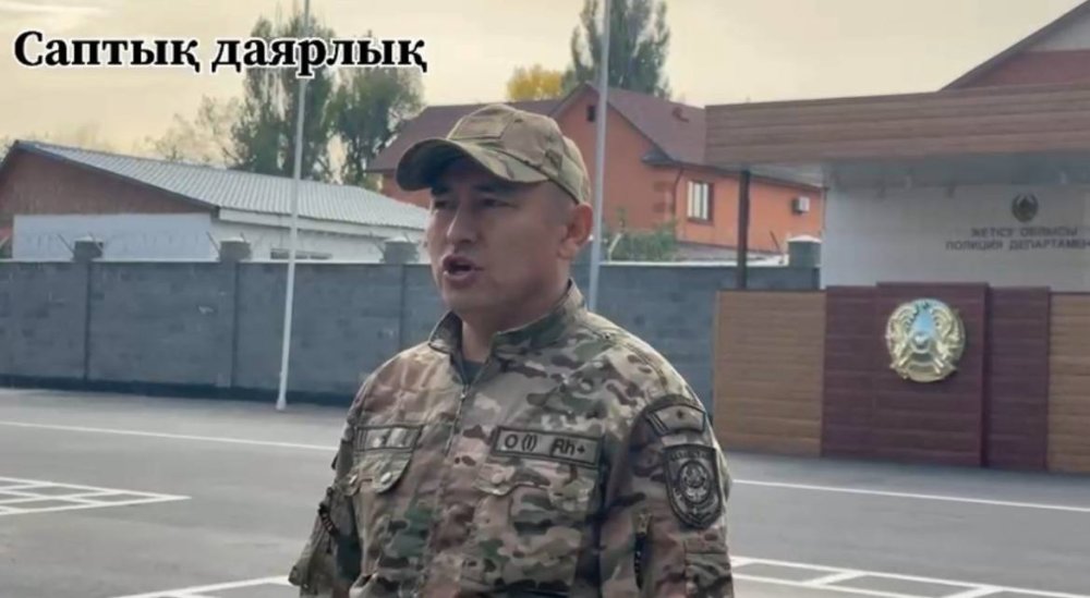 Дисциплина, единство и патриотизм: в полиции области Жетісу проходят строевые занятия — Фото 2