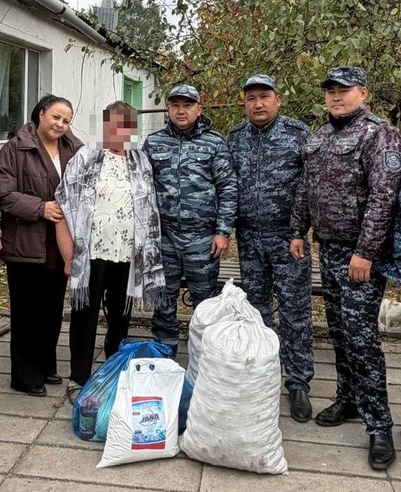 Труд во имя добра: осуждённые оказали помощь нуждающимся накануне холодов — Фото 1