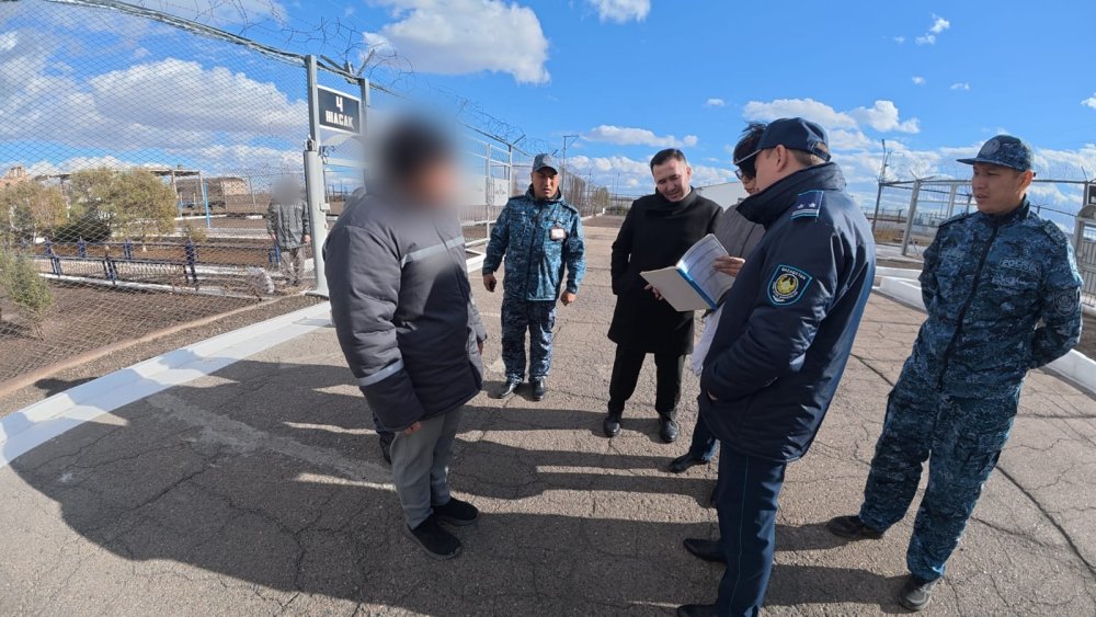 Представитель Уполномоченного по правам человека в Республике Казахстан по Карагандинской области К. М. Бейсенбеков совместно с членом Координационного совета при Уполномоченном по правам человека в Республике Казахстан Черноморской К.Н. посетили учреждение № 29 уголовно-исполнительной системы — Фото 13