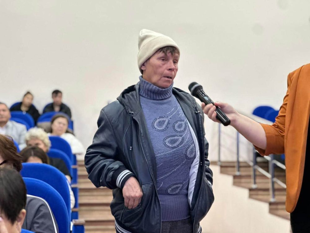 Аким Осакаровского района Руслан Нурмуханбетов провёл встречи с жителями сельского округа Акбулак и посёлка Молодёжный — Фото 3