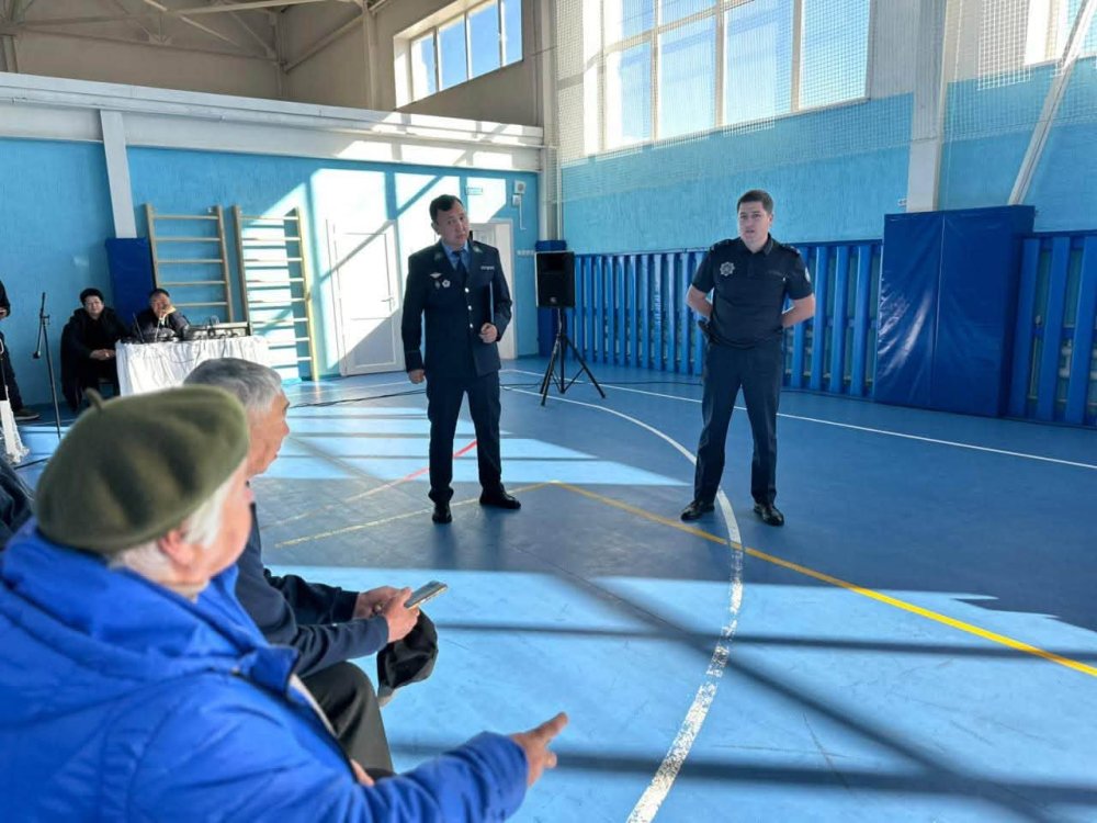 Аким Осакаровского района Руслан Нурмуханбетов провёл встречи с жителями сельского округа Акбулак и посёлка Молодёжный — Фото 5