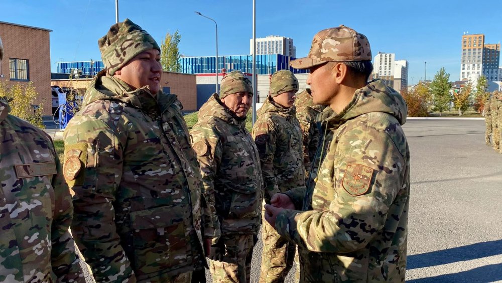 Столичные спасатели перешли на зимнюю форму одежды — Фото 5