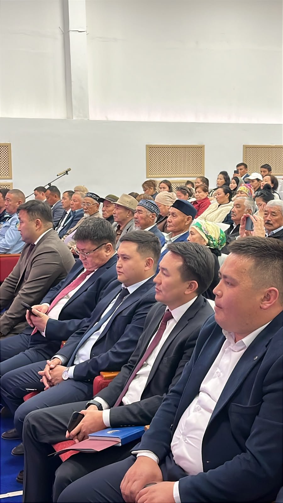 СОСТОЯЛАСЬ ВСТРЕЧА АКИМА ИЛИЙСКОГО РАЙОНА С НАСЕЛЕНИЕМ — Фото 3