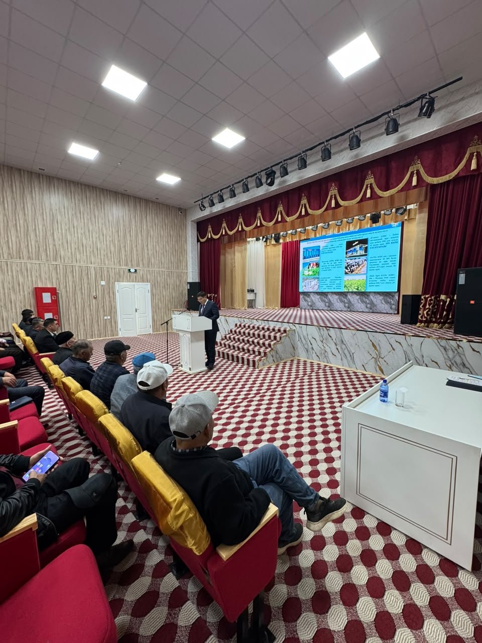 Аким Каратальского района встретился с жителями Айтуского сельского округа — Фото 1