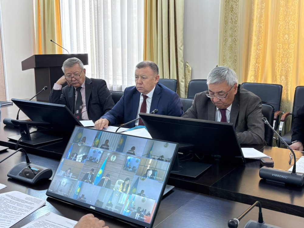 В Акмолинской области обсудили вопросы охраны труда и погашения задолженности по социальным платежам — Фото 4