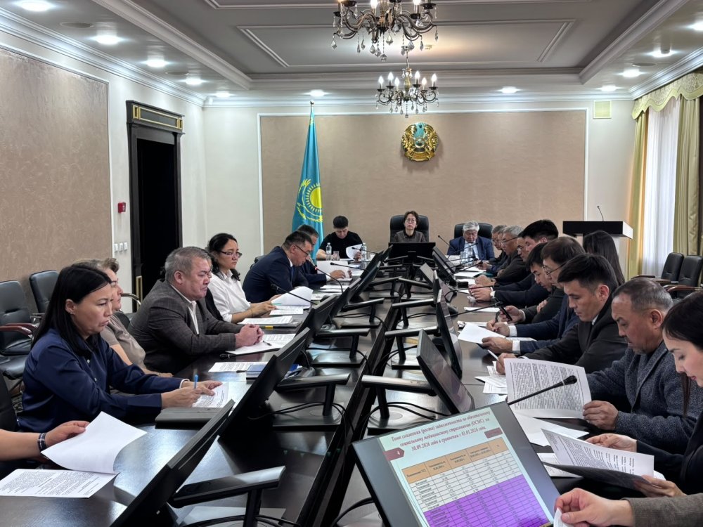 В Акмолинской области обсудили вопросы охраны труда и погашения задолженности по социальным платежам — Фото 3