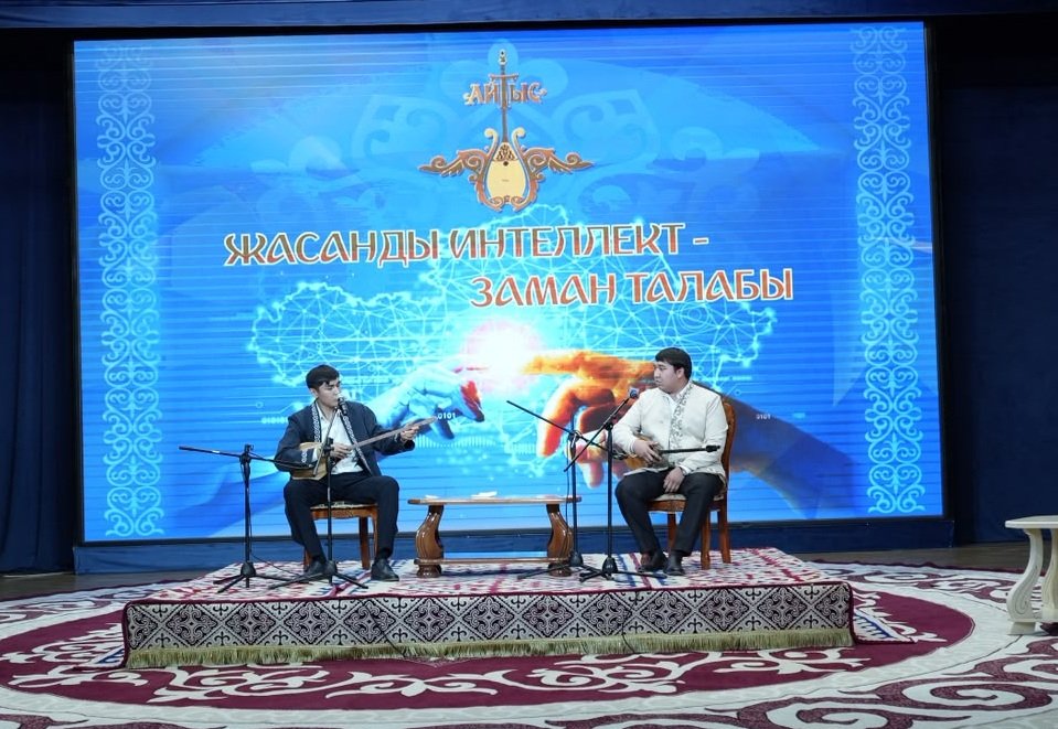 В САРЫАГАШЕ СОСТОЯЛАСЬ ЯРКАЯ ПОЭТИЧЕСКАЯ БИТВА «ЖАРҚЫН БЕЙНЕ – ЖАУҺАР ЖЫР» — Фото 12