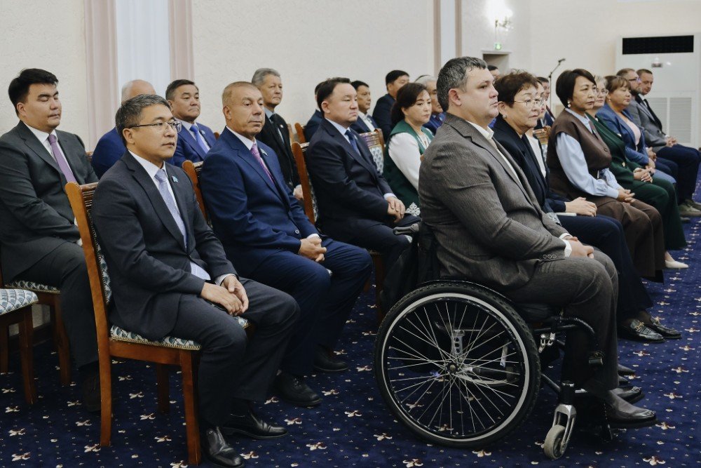 В СКО состоялось чествование депутатов областного маслихата VIII созыва — Фото 2