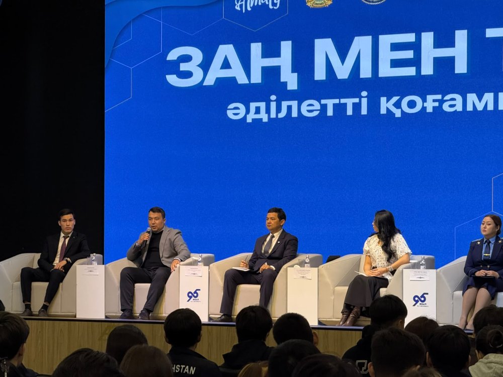 «Заң мен тәртіп» в действии: более 30 тысяч молодых алматинцев охватили профилактической работой — Фото 2