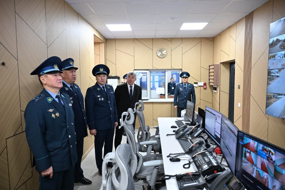 Большая территория и особая ответственность: начальник ДП СКО посетил отдалённые районы области — Фото 2
