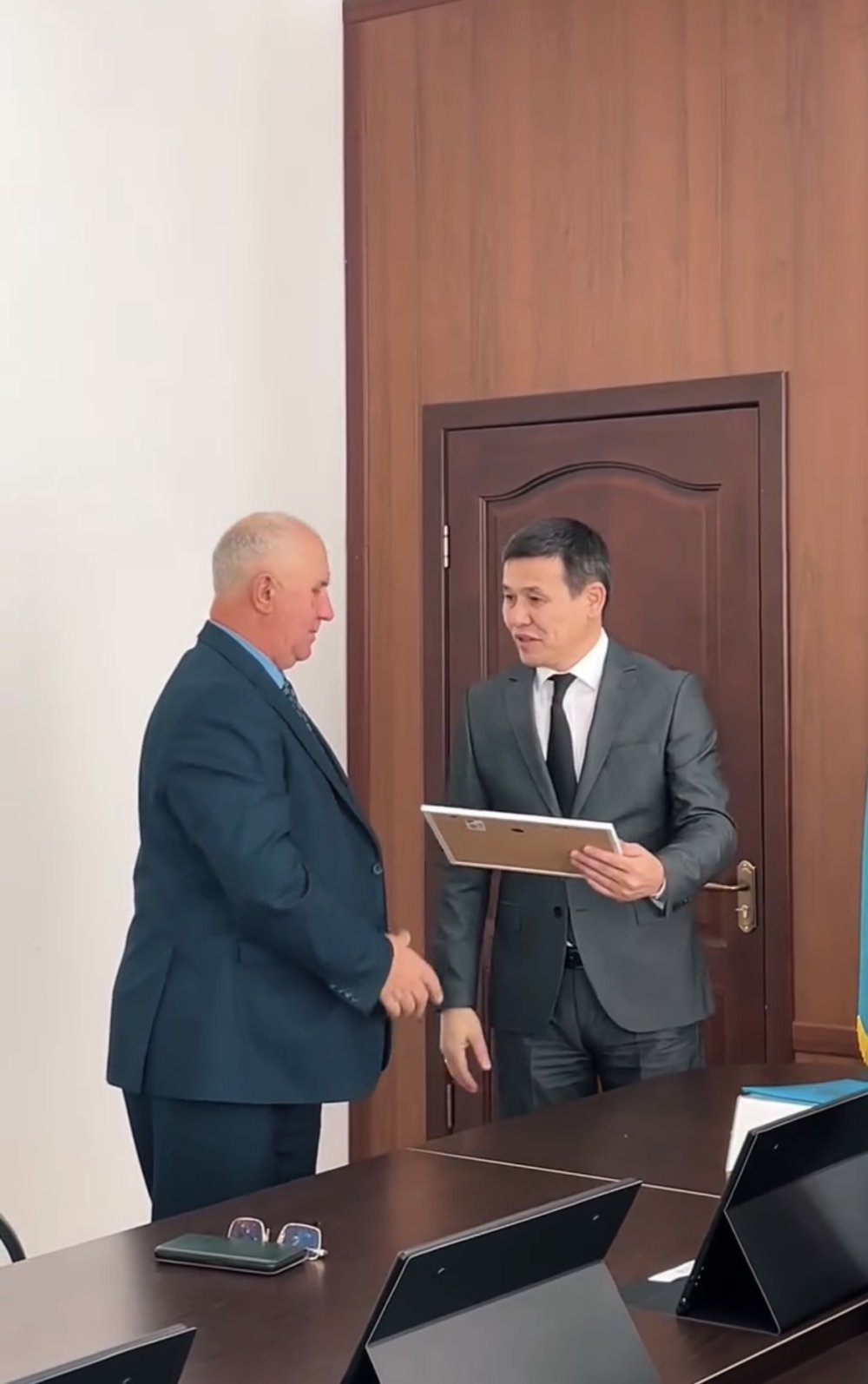 Вклад в развитие родного края: в районе почтили депутатов VIII созыва — Фото 3