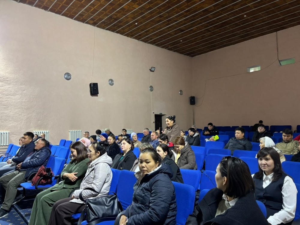 В Лепсинском сельском округе состоялась встреча с представителями Республиканского общественного объединения «Сенімен Болашақ». — Фото 4