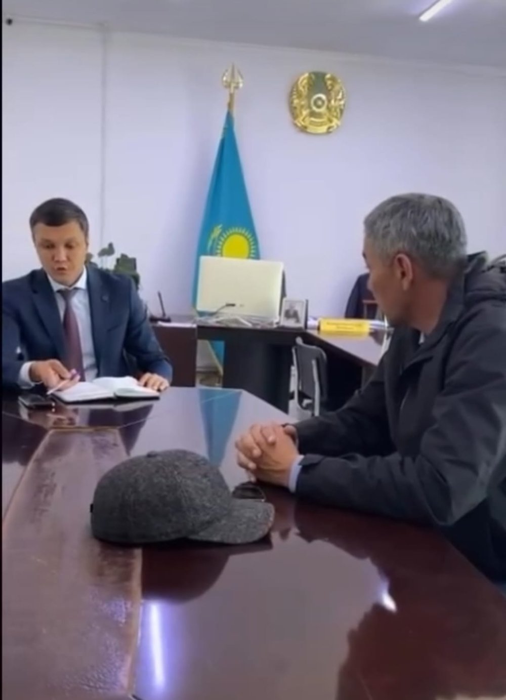 16 октября 2026 года состоялась встреча с представителями подрядной организации, осуществляющей работы в селе Кайназар. — Фото 1