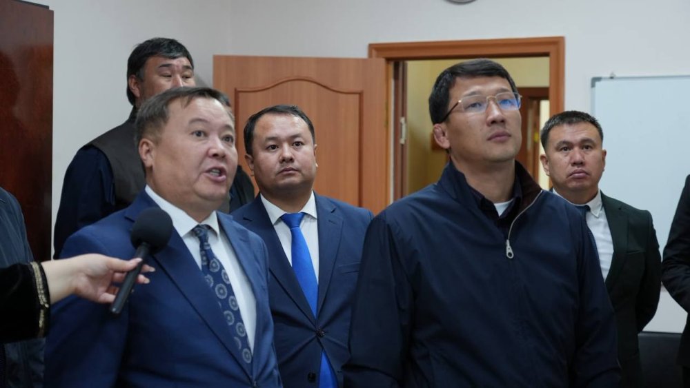 Аким Актау ознакомился с работой государственного коммунального предприятия «Таза Ақтау» — Фото 1