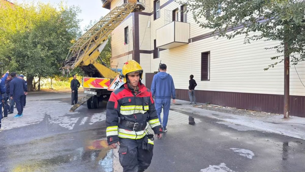 В ГОРОДЕ КЕНТАУ ПОЛНОСТЬЮ ЛИКВИДИРОВАН ПОЖАР В ЖИЛОМ ДОМЕ — Фото 2
