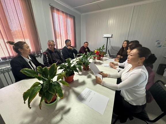 Проведены разъяснительные работы по законам «О государственных закупках» и «О противодействии коррупции» — Фото 4