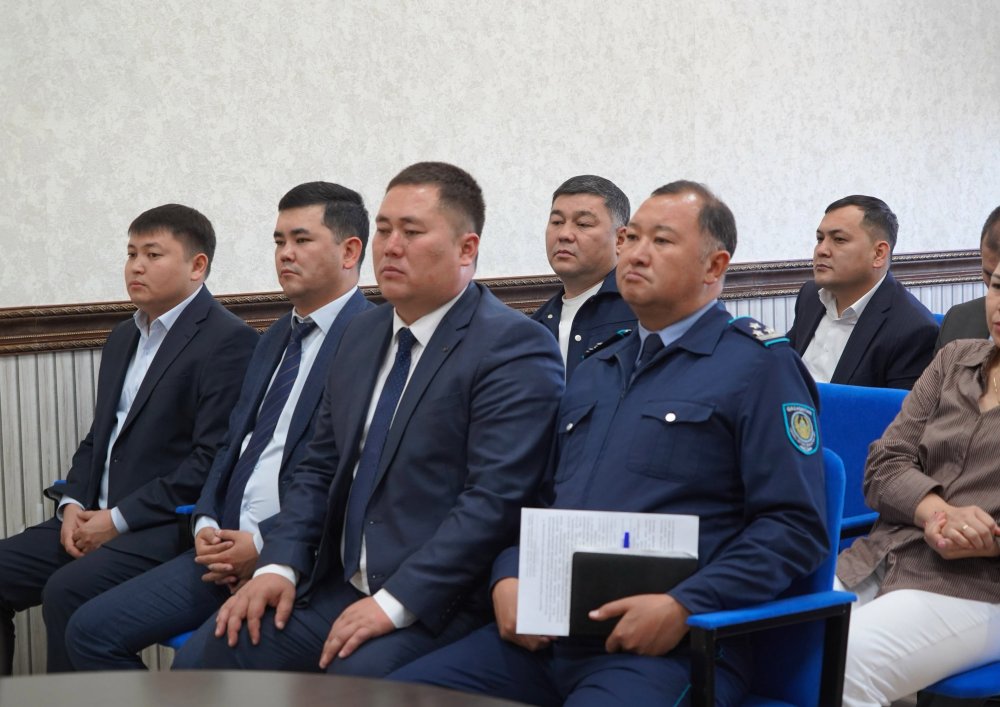 ОБСУЖДЕНА ОБЩЕСТВЕННО-ПОЛИТИЧЕСКАЯ СИТУАЦИЯ В ГОРОДЕ — Фото 2