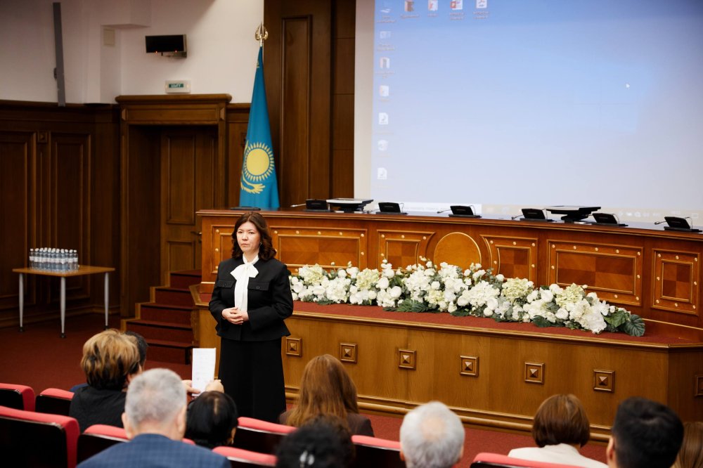 Научное сообщество Министерства просвещения разработает методические рекомендации по исследованию программы «Адал азамат» — Фото 1