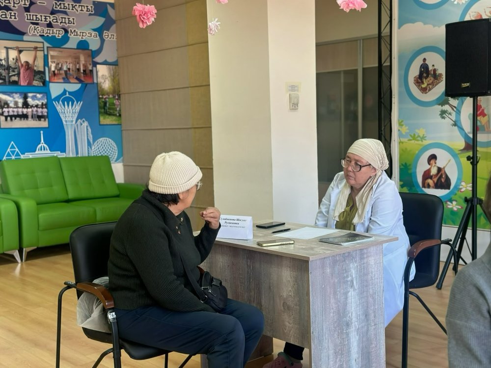 В Астане пенсионерам предоставили бесплатные юридические и медицинские консультации — Фото 4