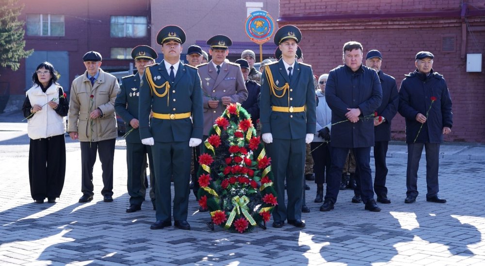 В День Спасателя Республики Казахстан наградили отличившихся сотрудников — Фото 4