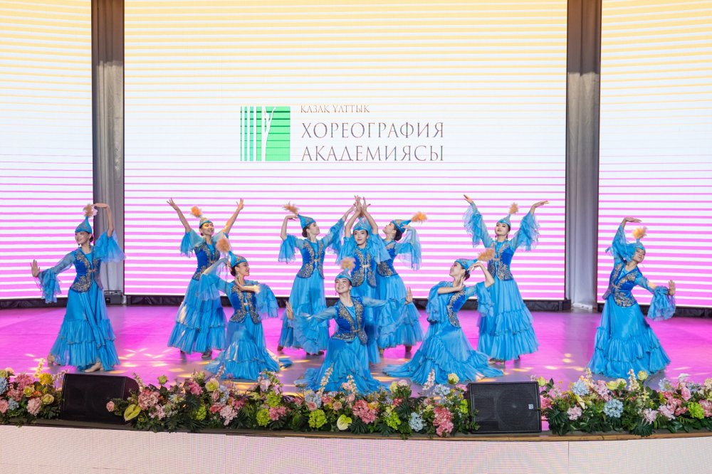 В Караганде и Степногорске прошли гала-концерты Казахской национальной академии хореографии — Фото 1