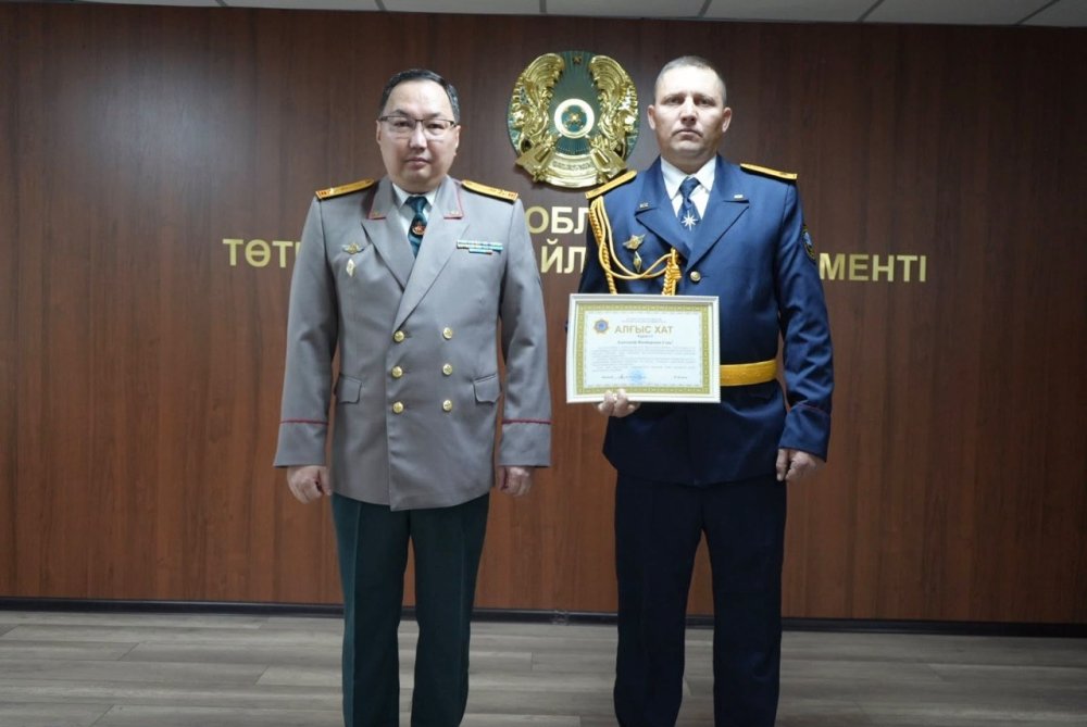 В Актобе отметили День спасателя и наградили отличившихся сотрудников — Фото 6