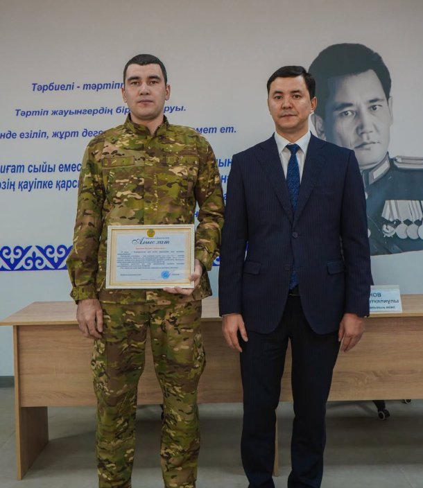В ЧЕСТЬ ДНЯ СПАСАТЕЛЯ СОТРУДНИКИ БЫЛИ НАГРАЖДЕНЫ — Фото 3