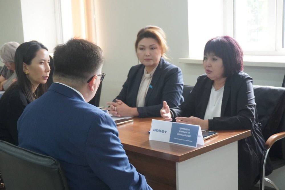 В Астане состоялся День открытых дверей партии «Әділет» — Фото 5
