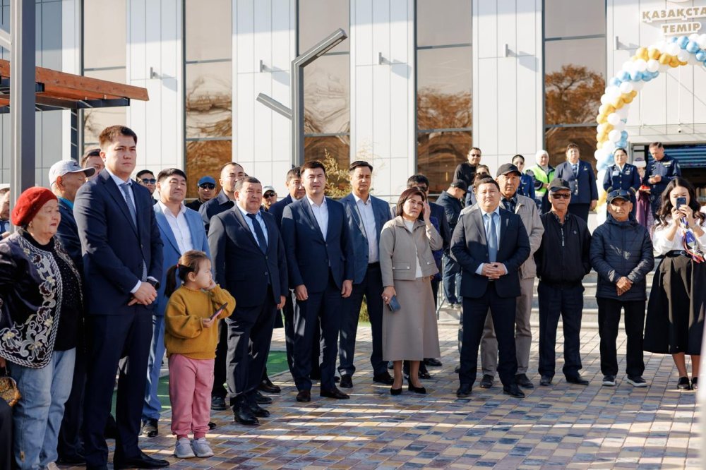 В ЖЫЛЫОЕ ВВЕДЁН В ЭКСПЛУАТАЦИЮ НОВЫЙ ЖЕЛЕЗНОДОРОЖНЫЙ ВОКЗАЛ — Фото 4