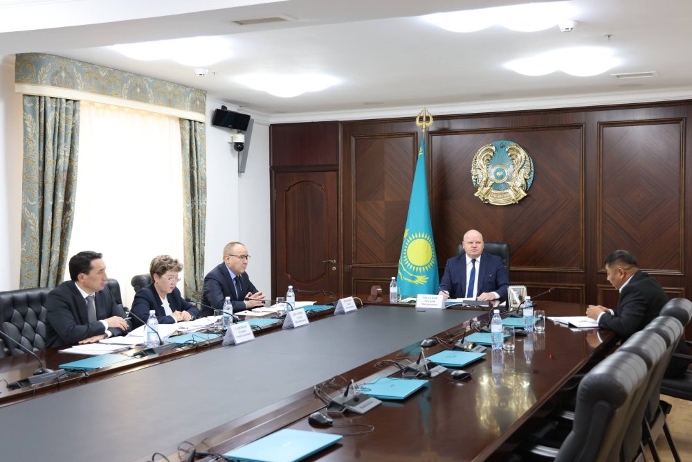 Председатель Высшего Судебного Совета Республики Казахстан Дмитрий Малахов провел очередной личный прием граждан — Фото 3
