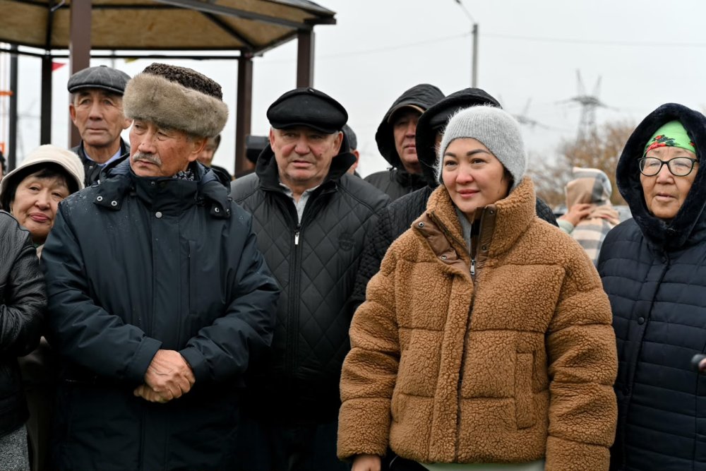 В Семее обновили инфраструктуру микрорайона «Подстанция №18» и благоустроили детскую и спортивную площадки — Фото 5