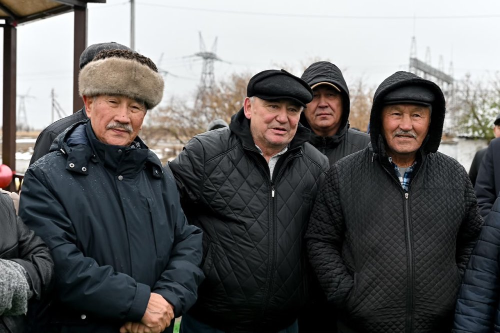 В Семее обновили инфраструктуру микрорайона «Подстанция №18» и благоустроили детскую и спортивную площадки — Фото 12
