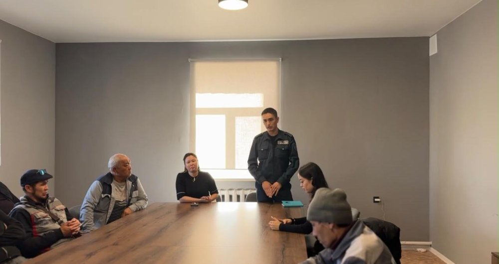 В Астане водителям напомнили о важности соблюдения правил дорожного движения — Фото 1