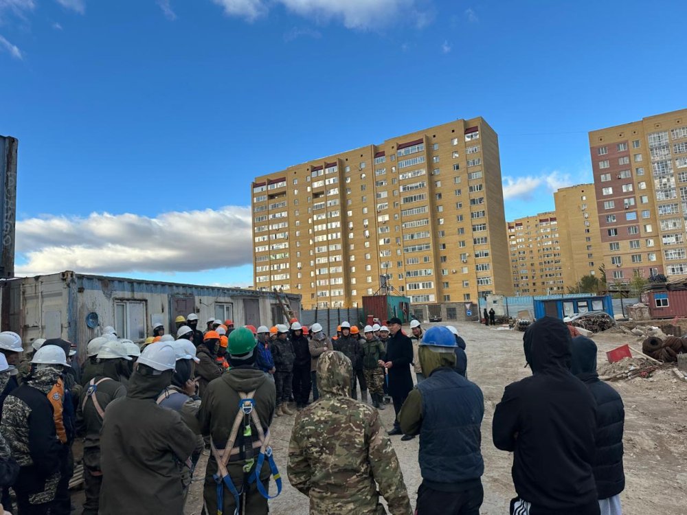 Встреча с участием представителей Департамента инспекции труда, АО «КСЖ «ГАК», а также подрядными организациями строительного объекта МЖК «Abay Joly Avenue» — Фото 3