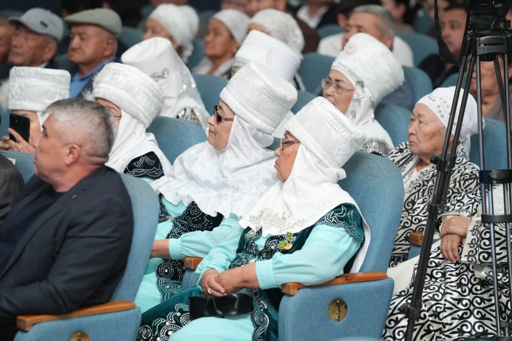 НУРАЛХАН КОШЕРОВ ВСТРЕТИЛСЯ С ЖИТЕЛЯМИ САРЫАГАШСКОГО РАЙОНА — Фото 12