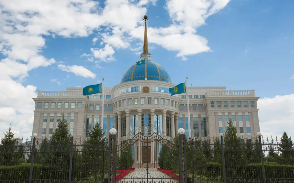Президент выразил признательность зарубежным лидерам за поздравления по случаю Национального праздника Казахстана