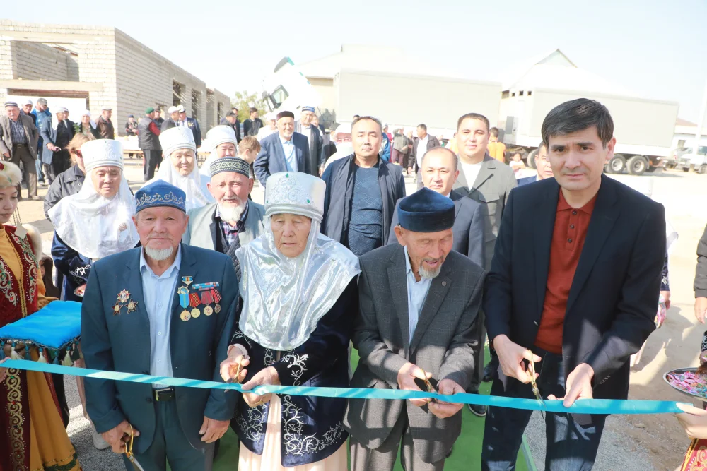 КО ДНЮ РЕСПУБЛИКИ В САРЫАГАШСКОМ РАЙОНЕ ВВЕДЕНЫ В ЭКСПЛУАТАЦИЮ СОВРЕМЕННЫЕ СПОРТИВНЫЕ ПЛОЩАДКИ — Фото 9
